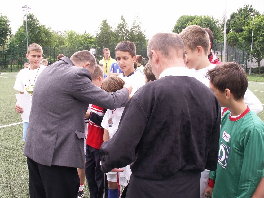 Dziecięce Mistrzostwa 2012: Uczniowie SP 44 wygrali turniej (ZDJĘCIA)