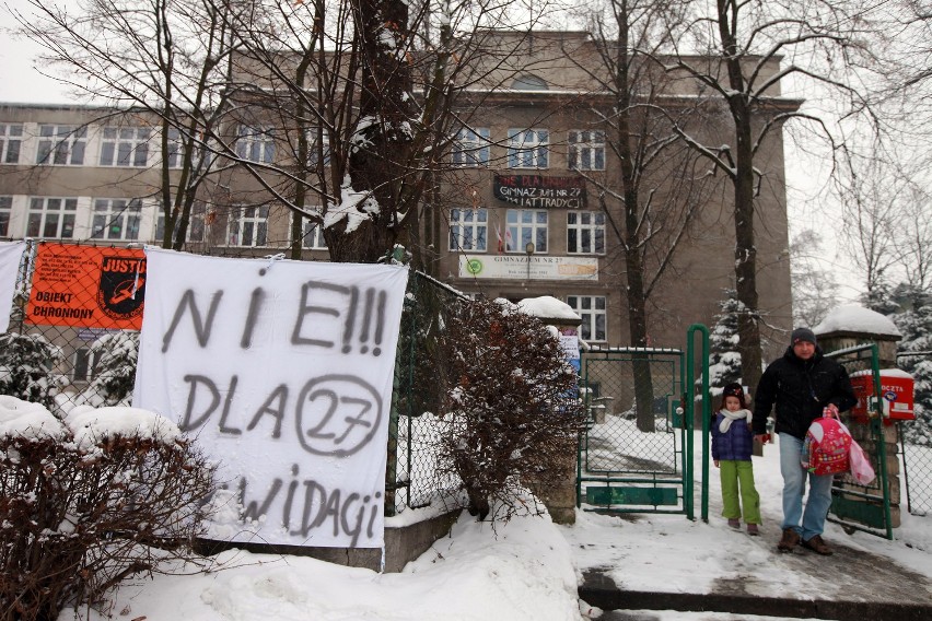 Władze Gimnazjum nr 27 są oburzone pomysłem Rachwała. Nie...