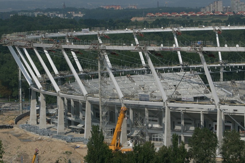 Na Stadionie Śląskim konstruktorzy popuszczają [ZDJĘCIA]