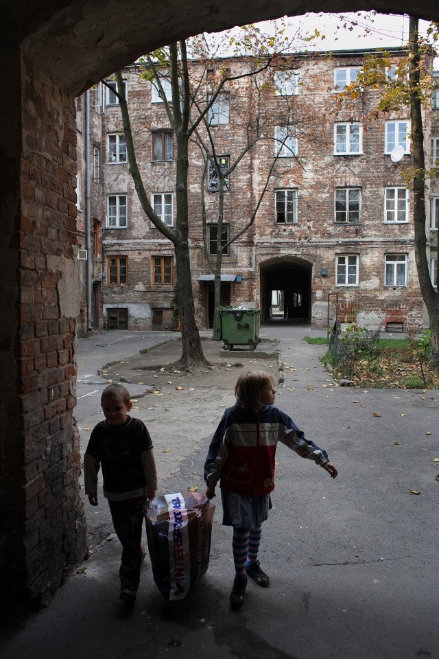 Dzielni nastolatkowie pomogli zagubionemu 5-latkowi.