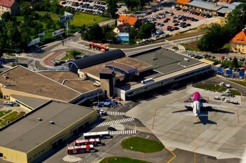Wrocław: To już koniec starego lotniska (ZDJĘCIA)