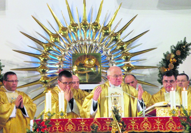 Zakopiańscy księża wspólnie z wiernymi modlili się o kolejny papieski cud. Dzięki któremu zostanie on świętym