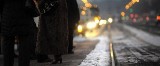 ZDM ostrzega kierowców: uwaga na opady deszczu i śniegu 