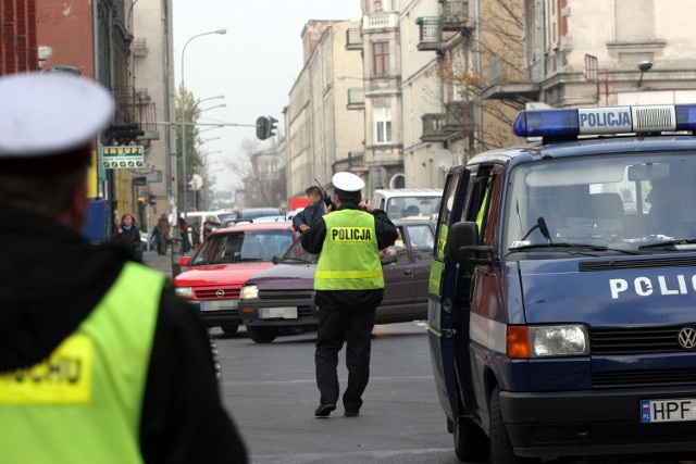 Policja zatrzymała pseudokibiców, którzy w Bełchatowie napadli na kibica wrogiego zespołu.