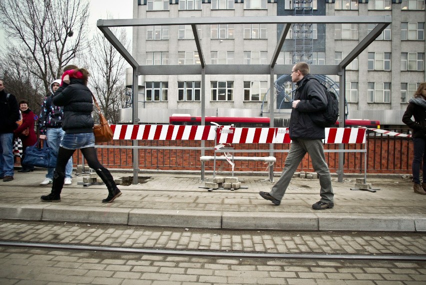 Wrocław: Nowe wiaty na placu Dominikańskim (ZDJĘCIA)