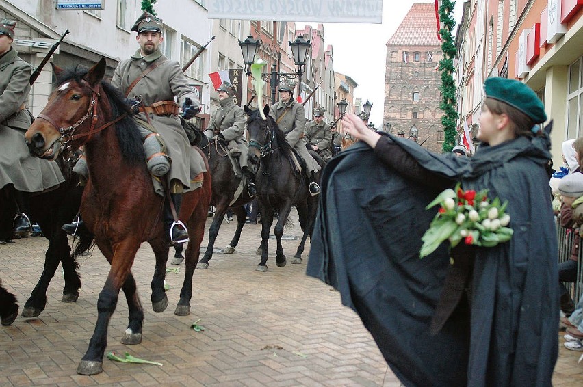 Ułani z 59 Pułku Strzelców Wielkopolskich witani byli w...