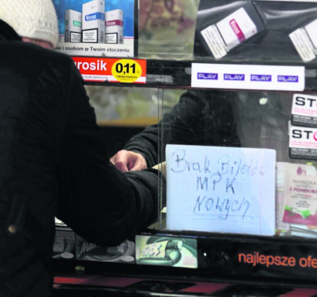 Informacja o braku biletów pojawiła się na wielu kioskach