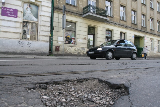 Ulice będą ciągle dziurawe