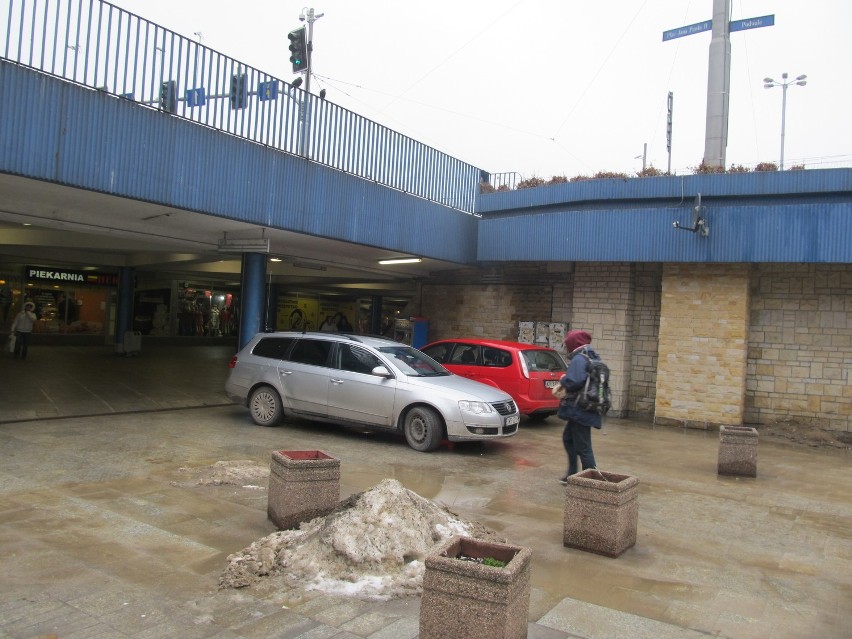 Znaleźliśmy darmowy, podziemny parking w samym centrum Wrocławia (SPRAWDŹ)