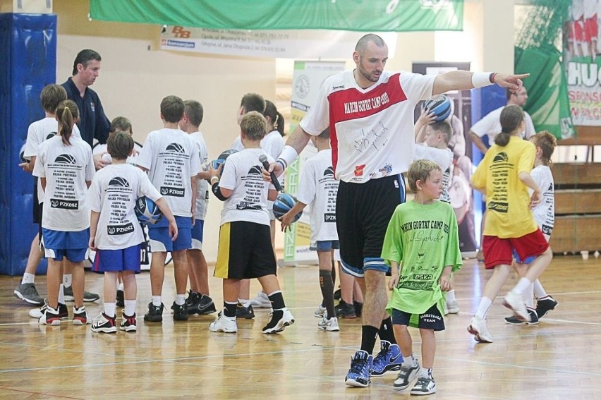 Marcin Gortat uczył najmłodszych wrocławian grać w koszykówkę