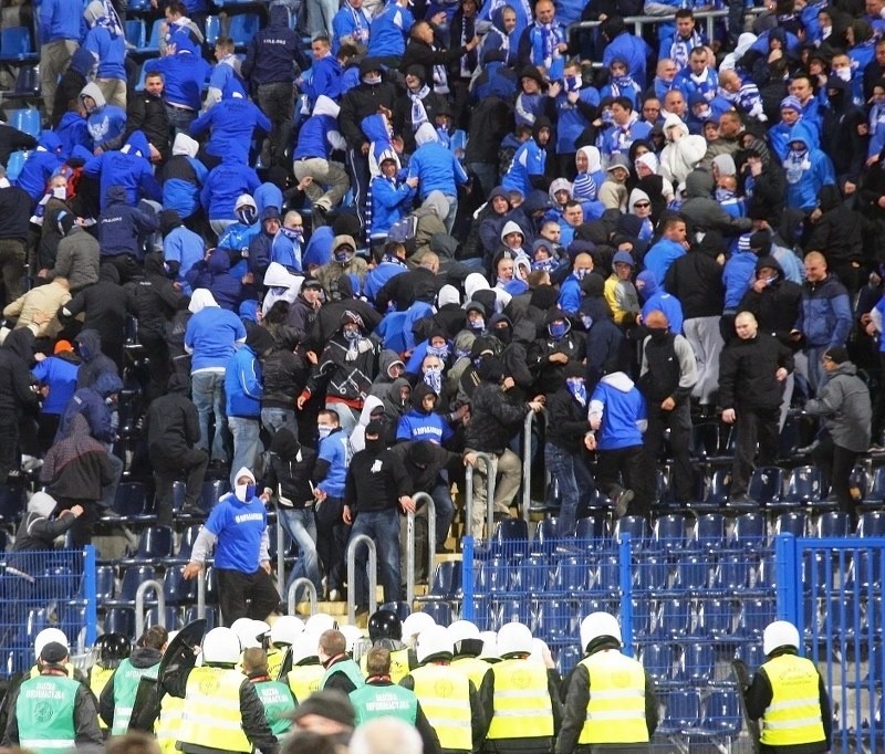 Porażki.4 Burdy na stadionie w Bydgoszczy.  Po finale...