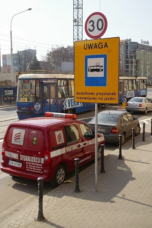 Miał być superprzystanek, a na razie jest klapa (ZOBACZ)