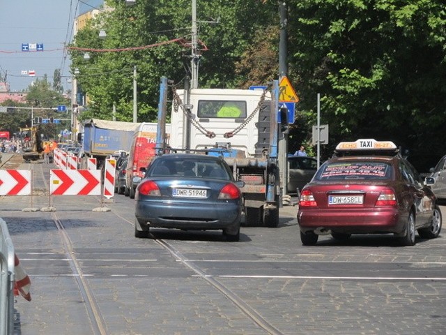 W środę na Podwalu tworzyły się duże korki.