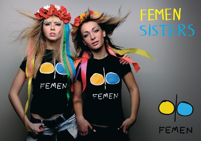 Działaczki &quot;Femen&quot; znów nago. Tym razem na kartach kalendarza (GALERIA)