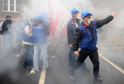 Poznań: Manifestacja w obronie Cegielskiego