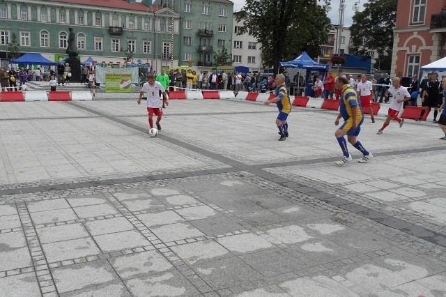 Częstochowa: Reprezentacja Polski Bezdomnych pokonała radnych [ZDJĘCIA]