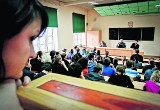 Studenci Uniwersytetu: mamy dość nudy i rutyny