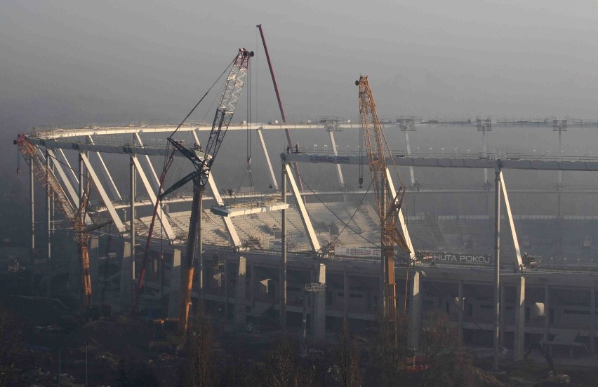 Pierścień zamknięty. Stadion Śląski ma pełny ring [GALERIA]