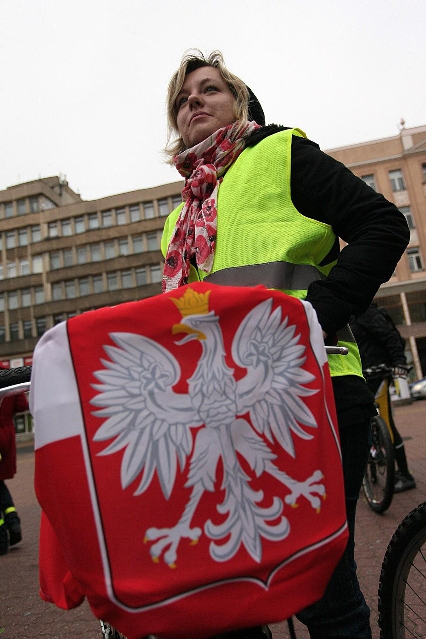 Łódź: rowerzyści uczcili Święto Niepodległości (ZDJĘCIA)