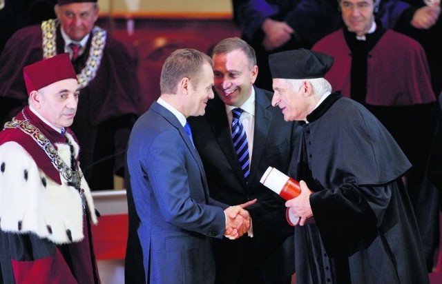 Wręczenie doktoratu honorowego Jerzemu Buzkowi było jednym z głównych akcentów święta