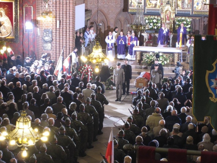Gdańsk: Pogrzeb Anny Walentynowicz