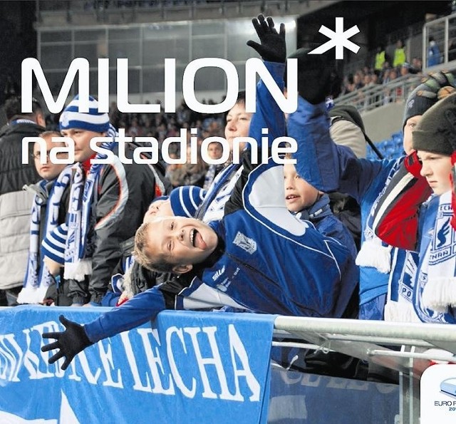 Takich zdjęć, jak to, z logo konkursu "Milion na stadionie" w mieście zostało umieszczonych dwadzieścia