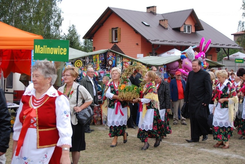 Dożynki w Psarach 2012 [ZOBACZ ZDJĘCIA]