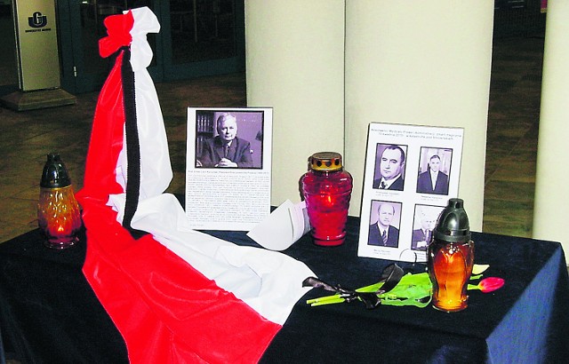 W hallu Wydziału Prawa i Administracji UG upamiętniono tragicznie zmarłych