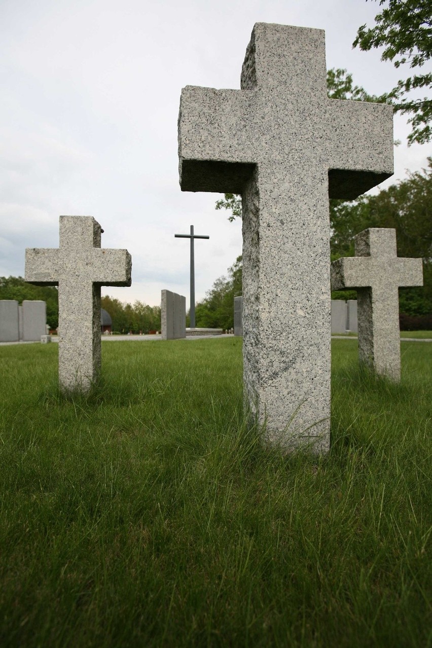 Niemieckie cmentarze wojenne w Polsce [ZDJĘCIA]