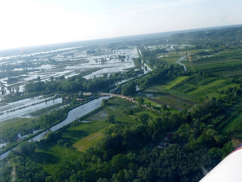 Powódź na Lubelszczyźnie z lotu ptaka. Zobacz zdjęcia i wideo 