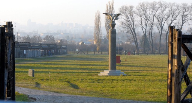 Tak wygląda odnowiona Kolumna Trzech Orłów