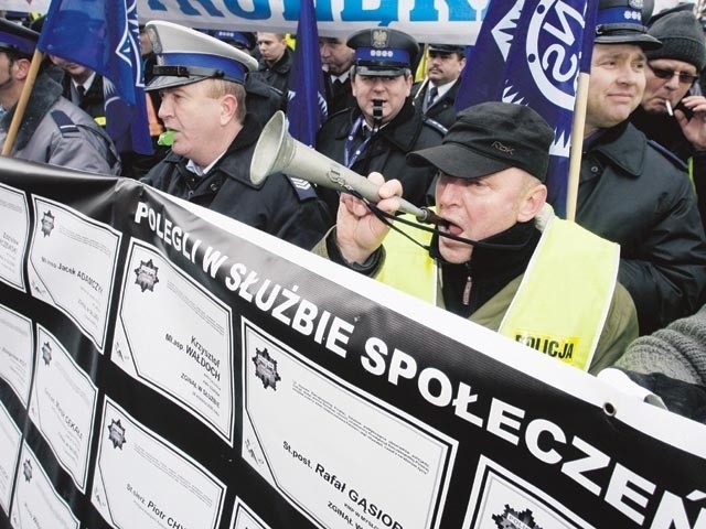 Demonstrować przyjechali policjanci z całej Polski