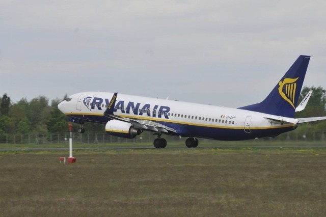Samolot Ryanair miał problemy przy lądowaniu na lotnisku Ławica.