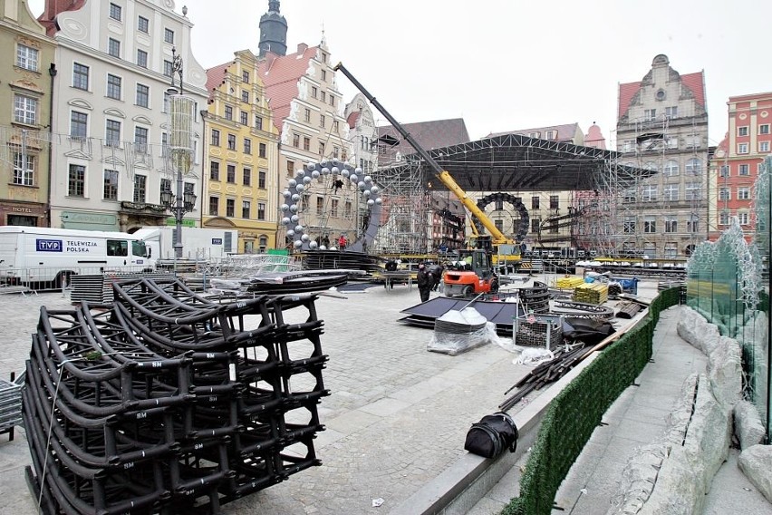 Wrocław: Sylwestrowa scena już prawie gotowa. Kiedy rozpoczną próby? (ZDJĘCIA)