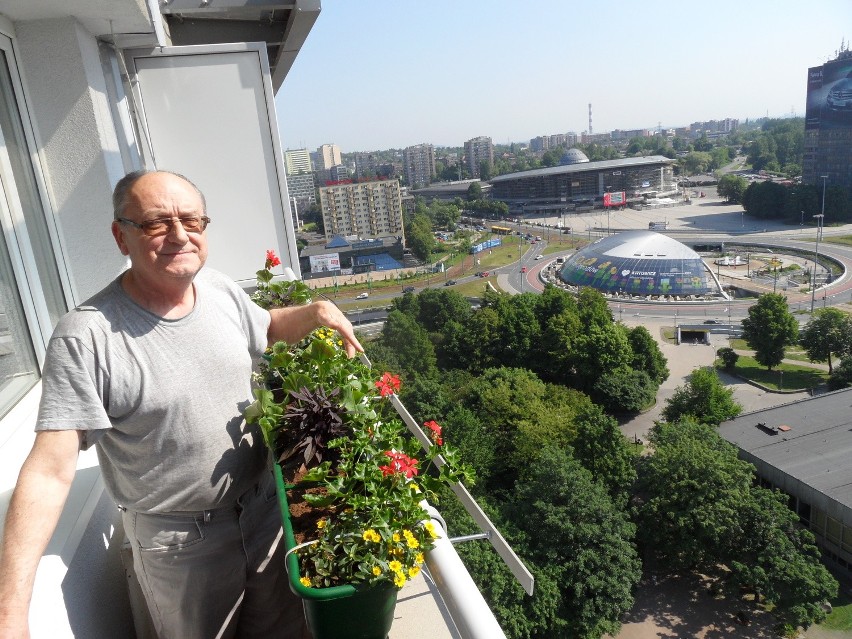Katowice: Ruszyło sadzenie SuperOgrodu na Superjednostce