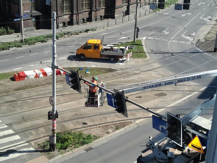 Wrocław: ITS na razie utrudnia jazdę po mieście. Kiedy zacznie nam pomagać? (ZDJĘCIA)