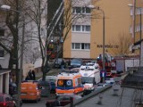 Poznań: Pożar przy Bukowskiej. Cztery osób przewieziono do szpitala [ZDJĘCIA]