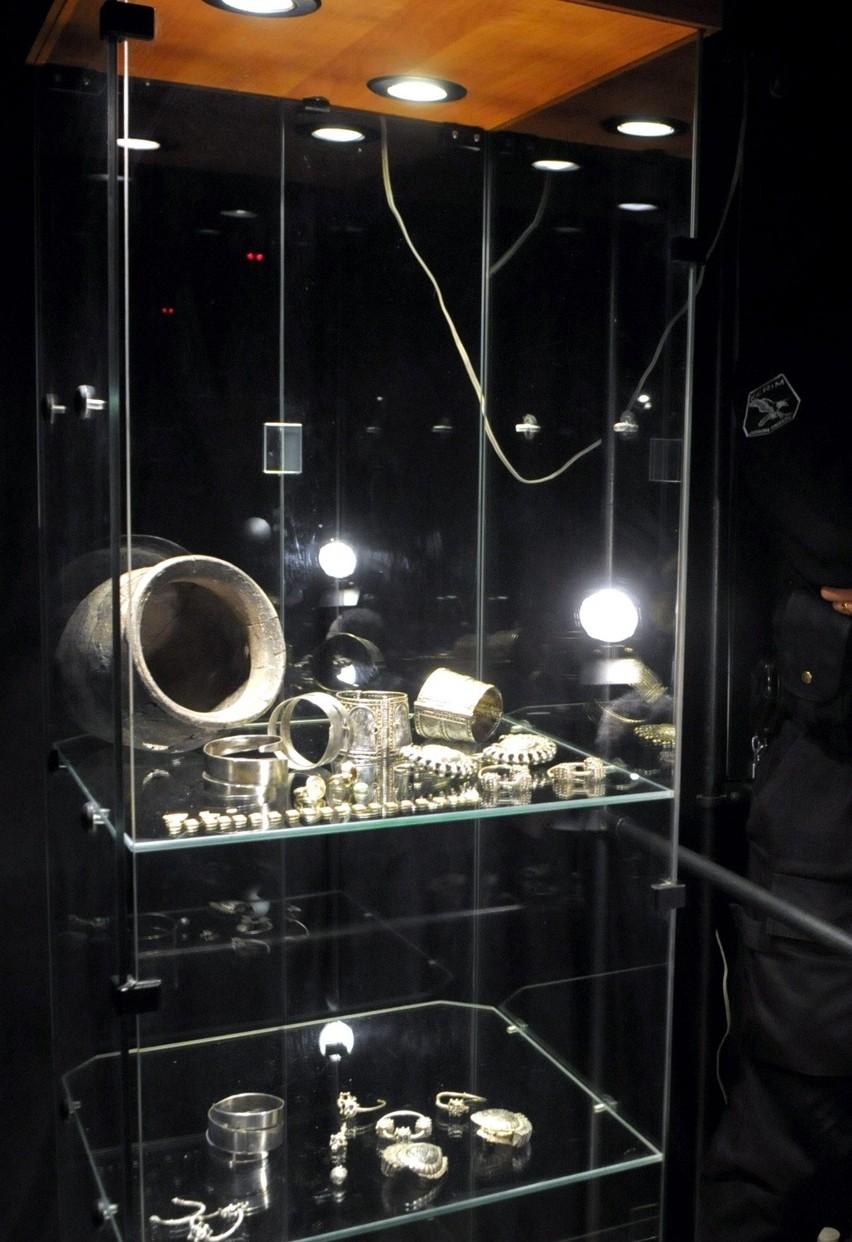 Archeolodzy z UMCS pokazali skarby z Czermna (FOTO)