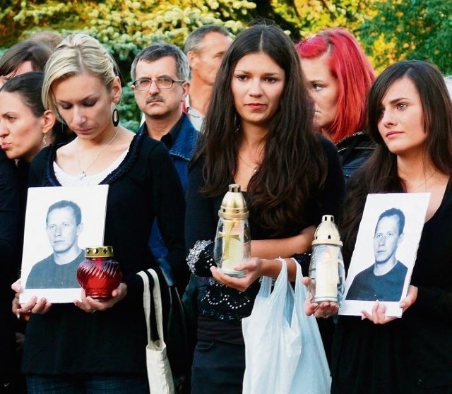 W proteście przeciwko bezsensownej śmierci Krzysztofa F. ulicami Piły rok temu przeszedł Czarny Marsz