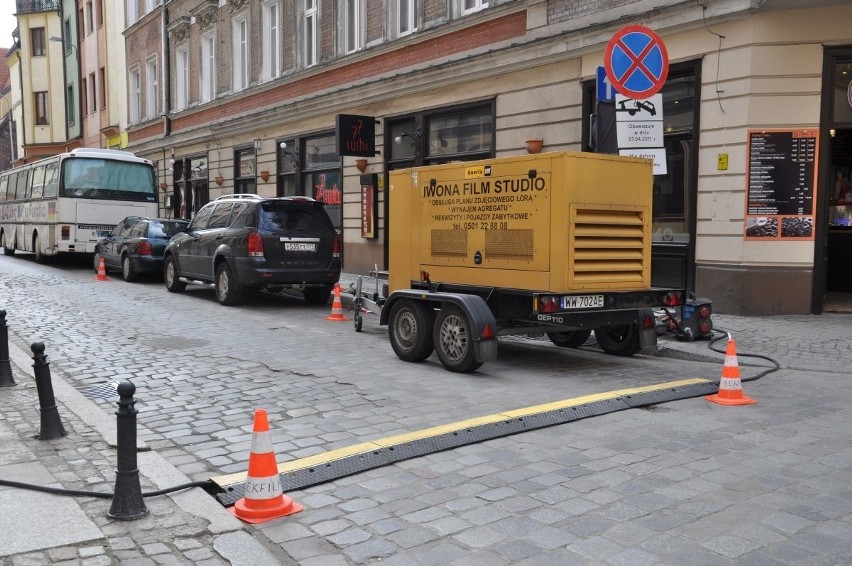 Wrocław: W centrum miasta kręcą film &quot;Norymberga&quot; (ZDJĘCIA)