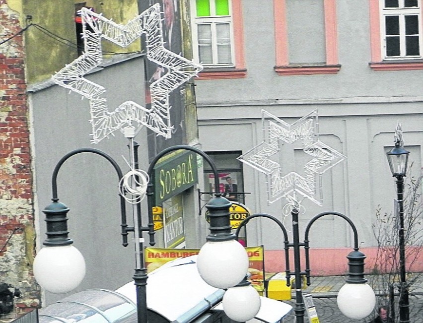 W Bielsku-Białej za ozdoby świąteczne (będzie ich około 600,...