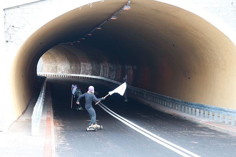 Karpacz: Otworzyli nowy tunel. Górą jadą narciarze, dołem samochody (ZDJĘCIA)