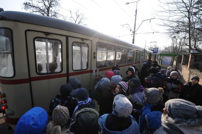 Wojenny tramwaj kursował wczoraj po ulicach Poznania