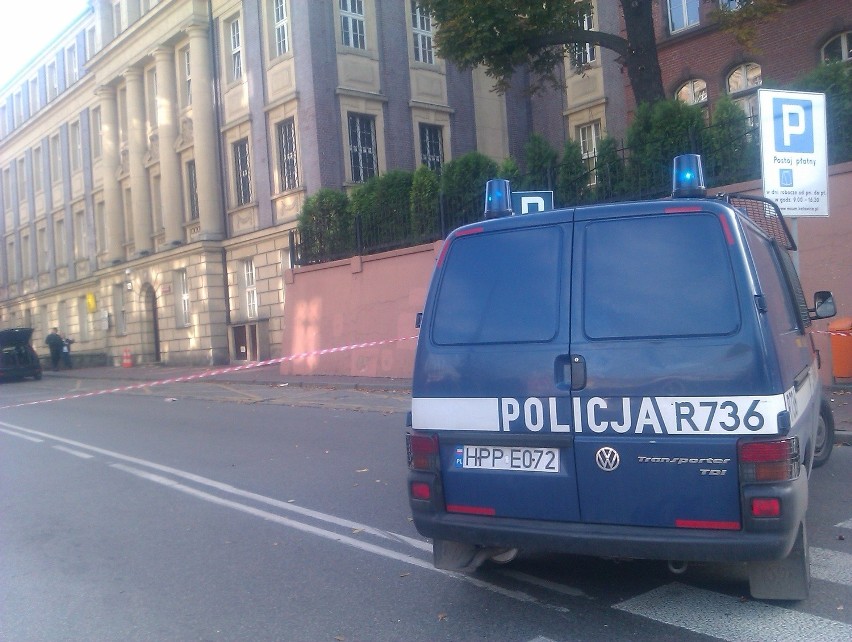 Alarmy bombowe w Katowicach. Centrum miasta sparaliżowane