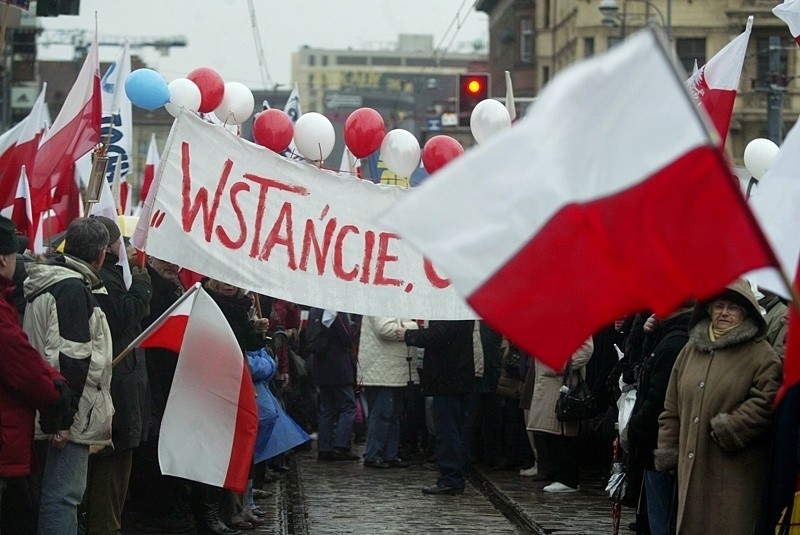 Demonstranci z PiS zablokowali centrum Wrocławia (ZDJĘCIA, FILMY)