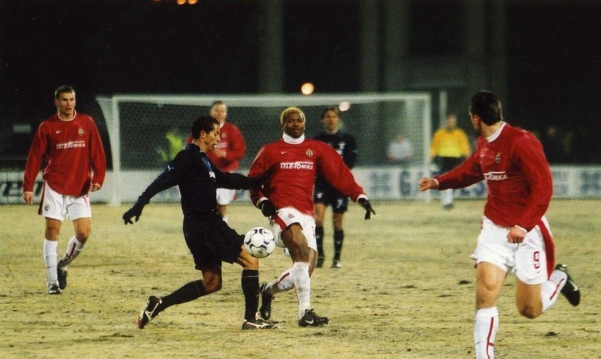 Wisła Kraków - Lazio Rzym. Pamiętne wydarzenie na stadionie przy Reymonta z 2003 roku [ZDJĘCIA ARCHIWALNE]