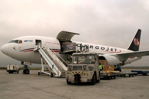 Samolot Boeing 767-200 ERF miał problemy w powietrzu i musiał wrócić do Pyrzowic