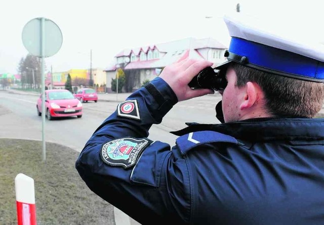 Policjanci twierdzą, że zostali zmuszeni do zwiększenia liczby nakładanych mandatów