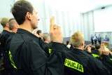 Mamy 140 nowych policjantów. Złożyli ślubowanie w Poznaniu [ZOBACZ ZDJĘCIA]