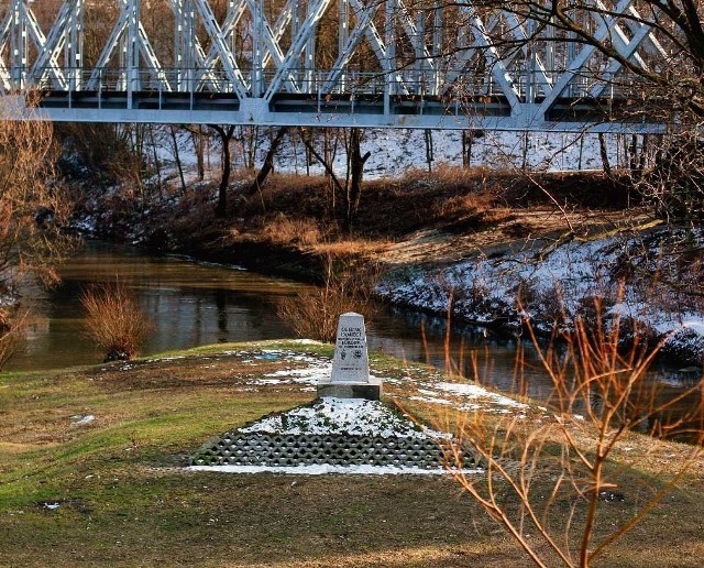 Na razie jedyną atrakcją w słynnym Trójkącie Trzech Cesarzy jest obelisk